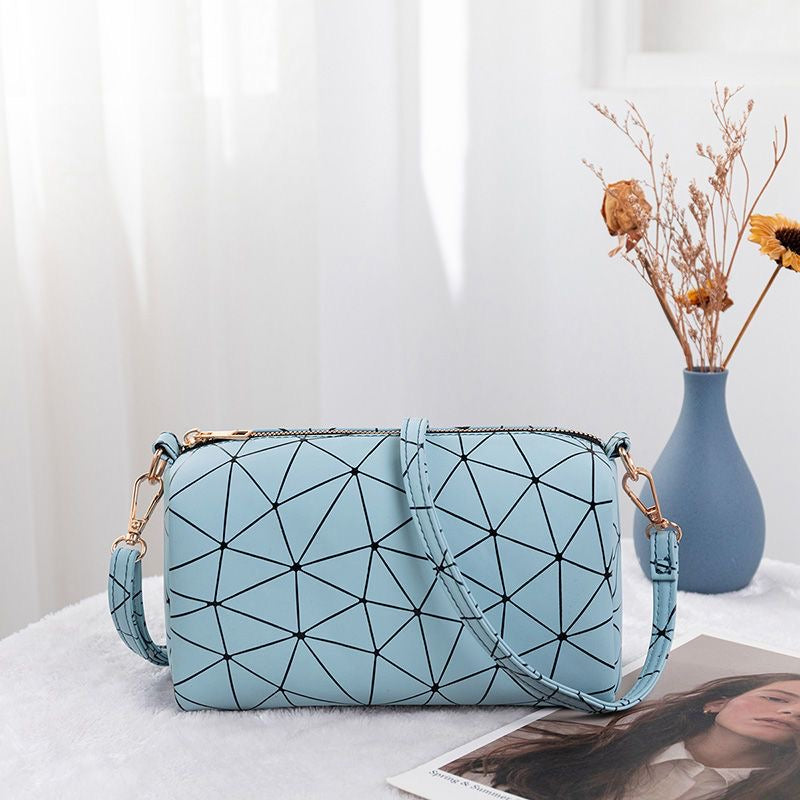 BeCloz Diamond Quilted Baguette Bag