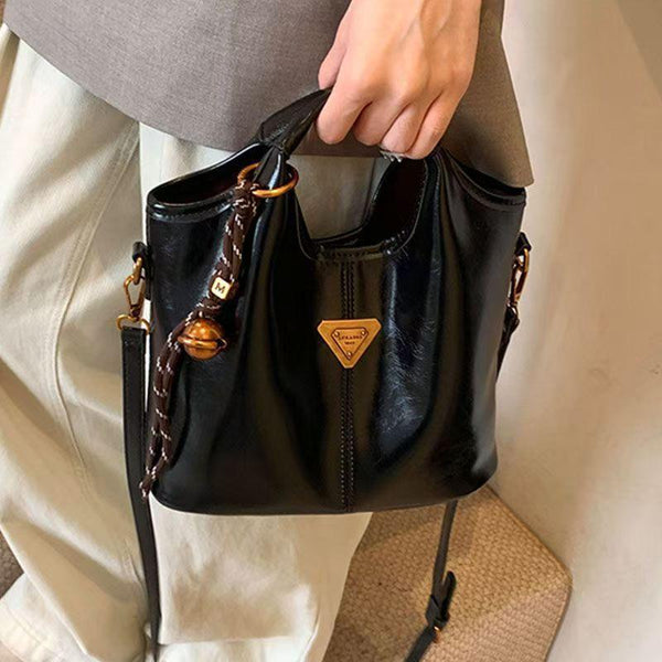 Glossy PU Leather Finishing Vintage Style