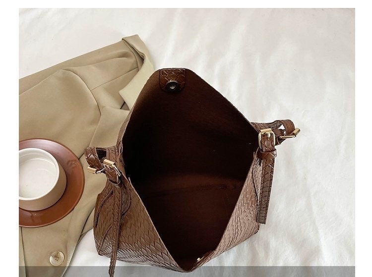 BeCloz Woven Leather Shoulder Bag with Matching Pouch